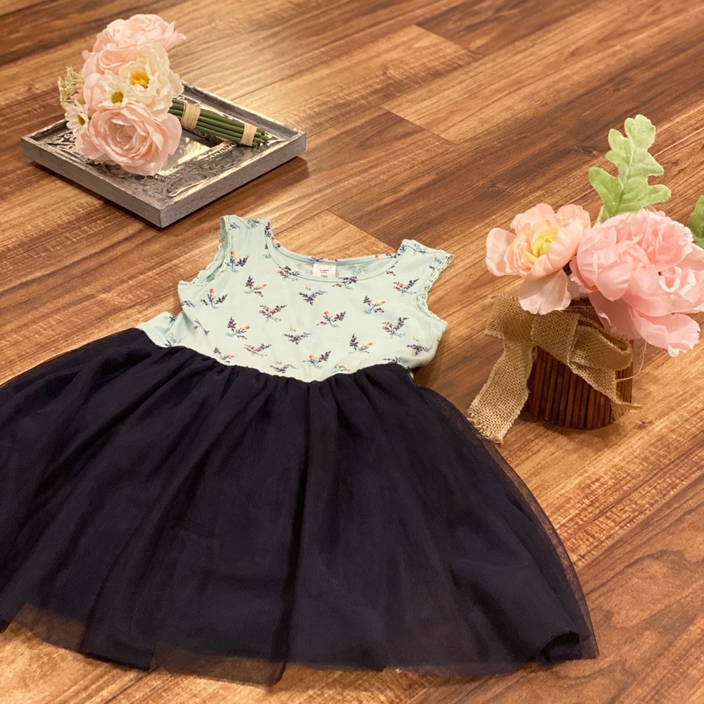 ‼️SOLD‼️Baby Gap dress size 4yrs